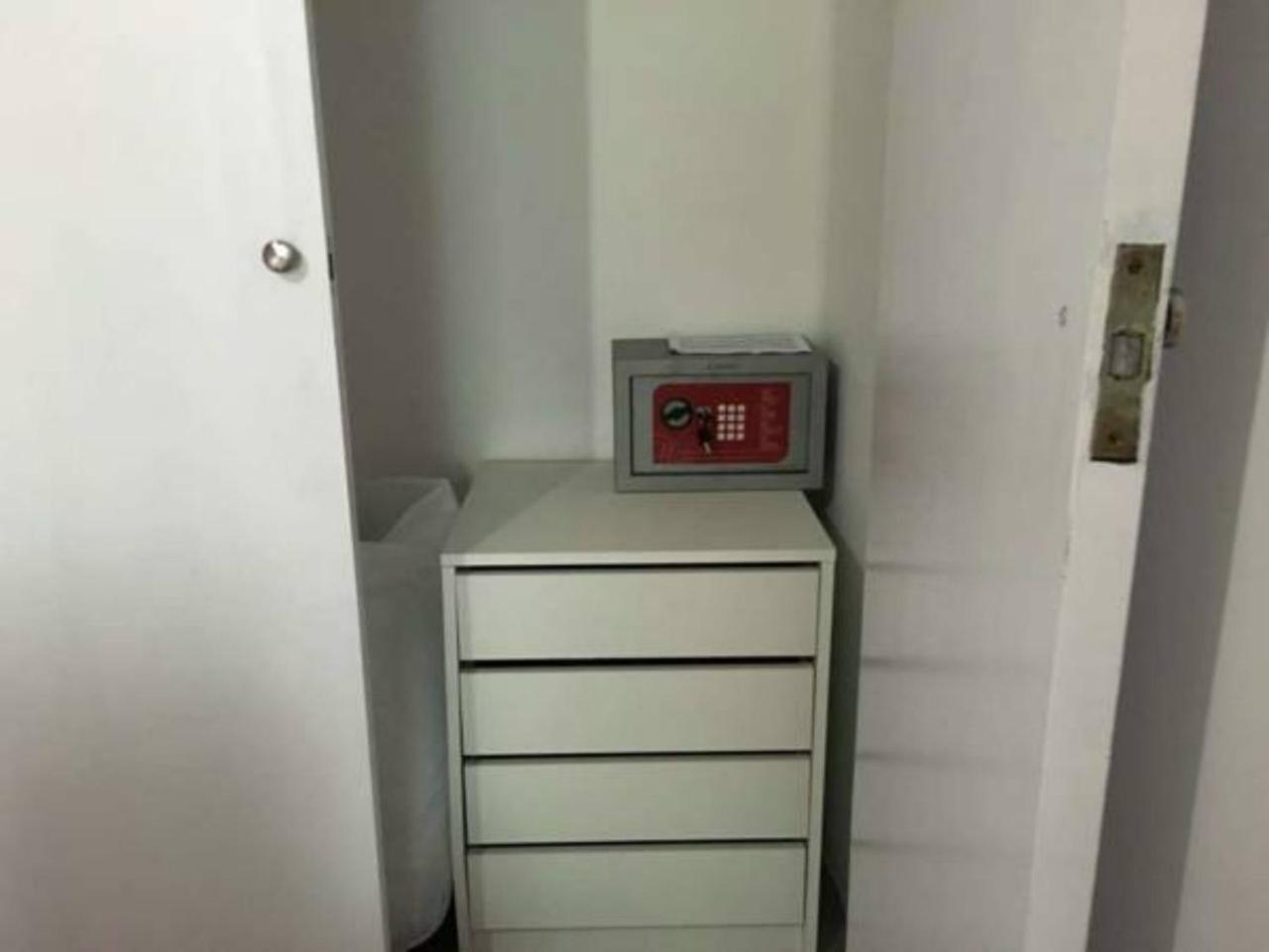 R&m C/sierpes 46 Apartment *